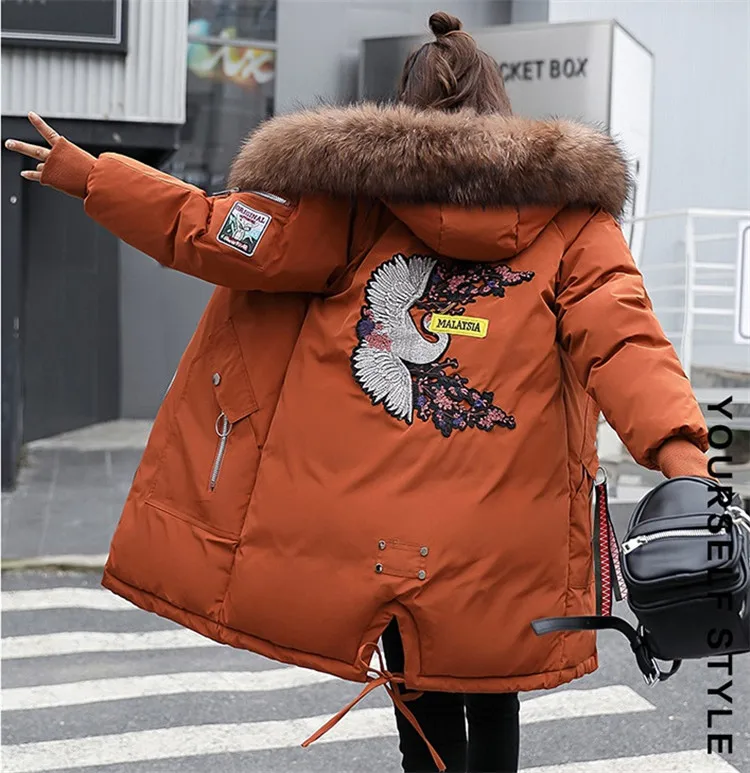 Мода, плюс размер, пуховик, хлопок, женская зимняя парка, свободный, утолщенный, меховой воротник, с капюшоном, с вышивкой, хлопковое пальто для женщин, G391
