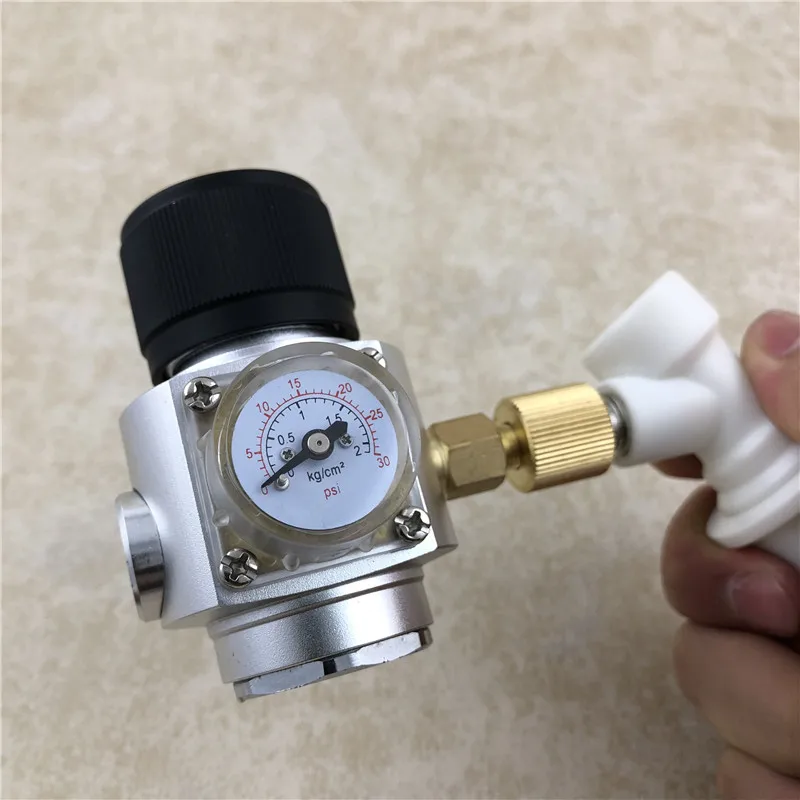 NEW CO2 Mini Gas Regulator corny keg ball lock disconnect for beer tap,homebrew GAS regulator (6)