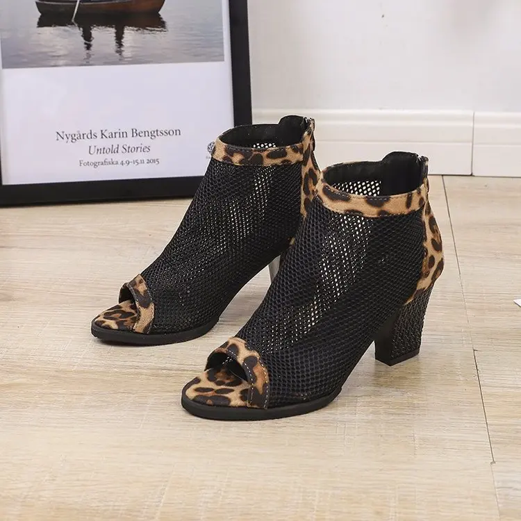 

Breathable Mesh Leopard Sandals Women Sexy Peep Toe Square High Heels Woman Sandals 2019 Fashion Shoes Summer Party Dating Wear