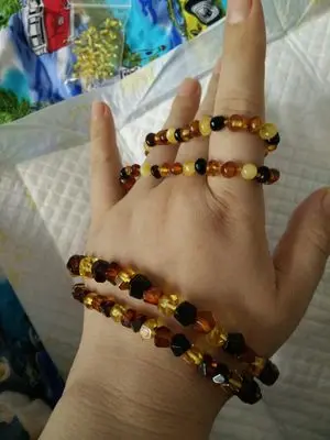 amber (18)