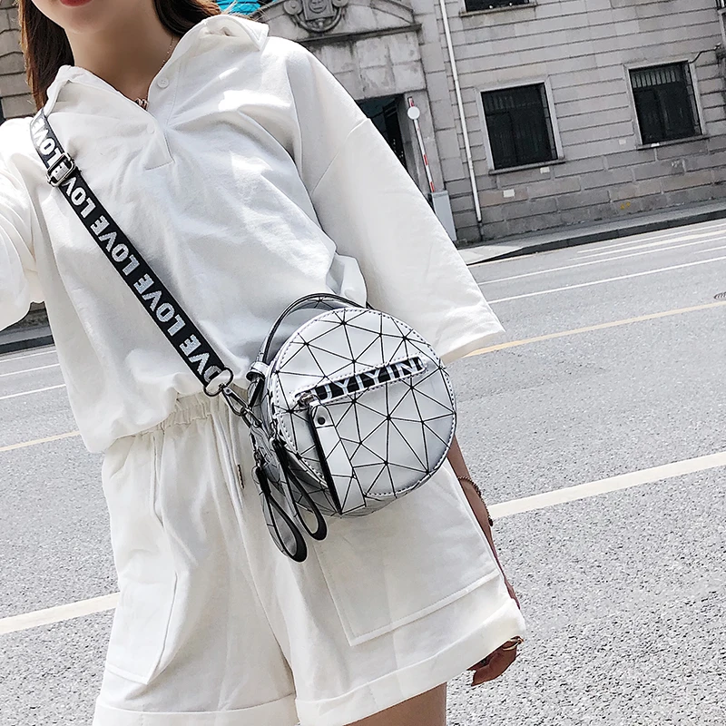 “ Bolsa de Ombro em Forma Barril de Cinta Larga Moda