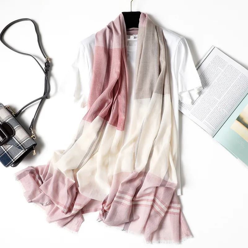 

2018 Autumn Scarves For Women Shawls and Wraps Fashion Ombre Stripe Female Hijab Stoles Pashmina Winter Cashmere Scarves Foulard