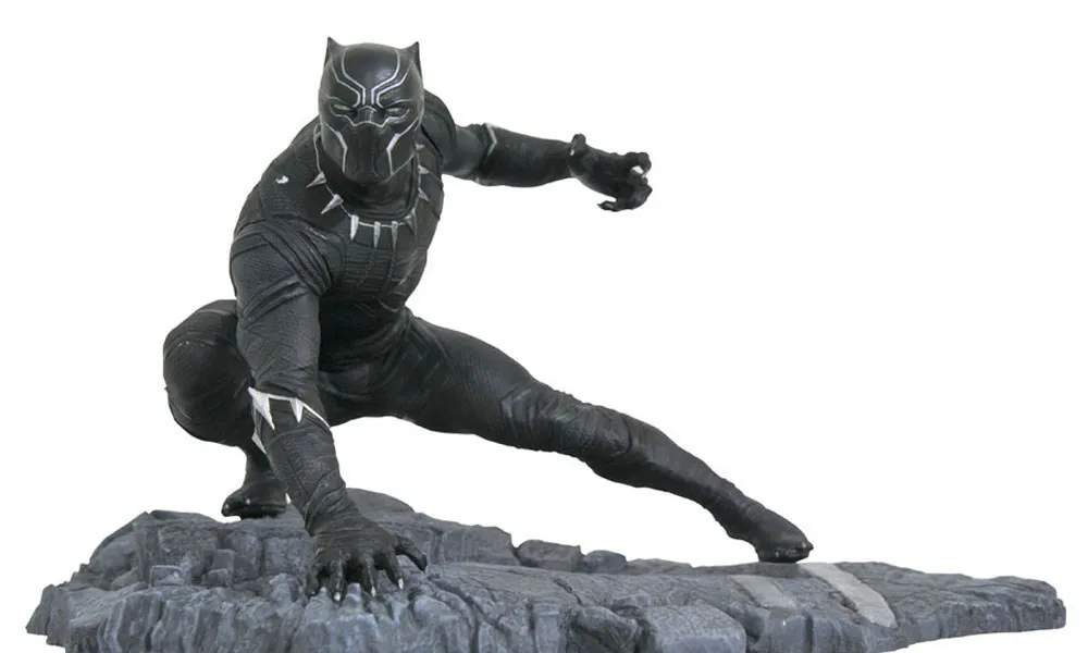 

The Avengers Infinite War Black Panther 1/6 Statue Surprised Album Family Hand Model Home Decoration Decorations