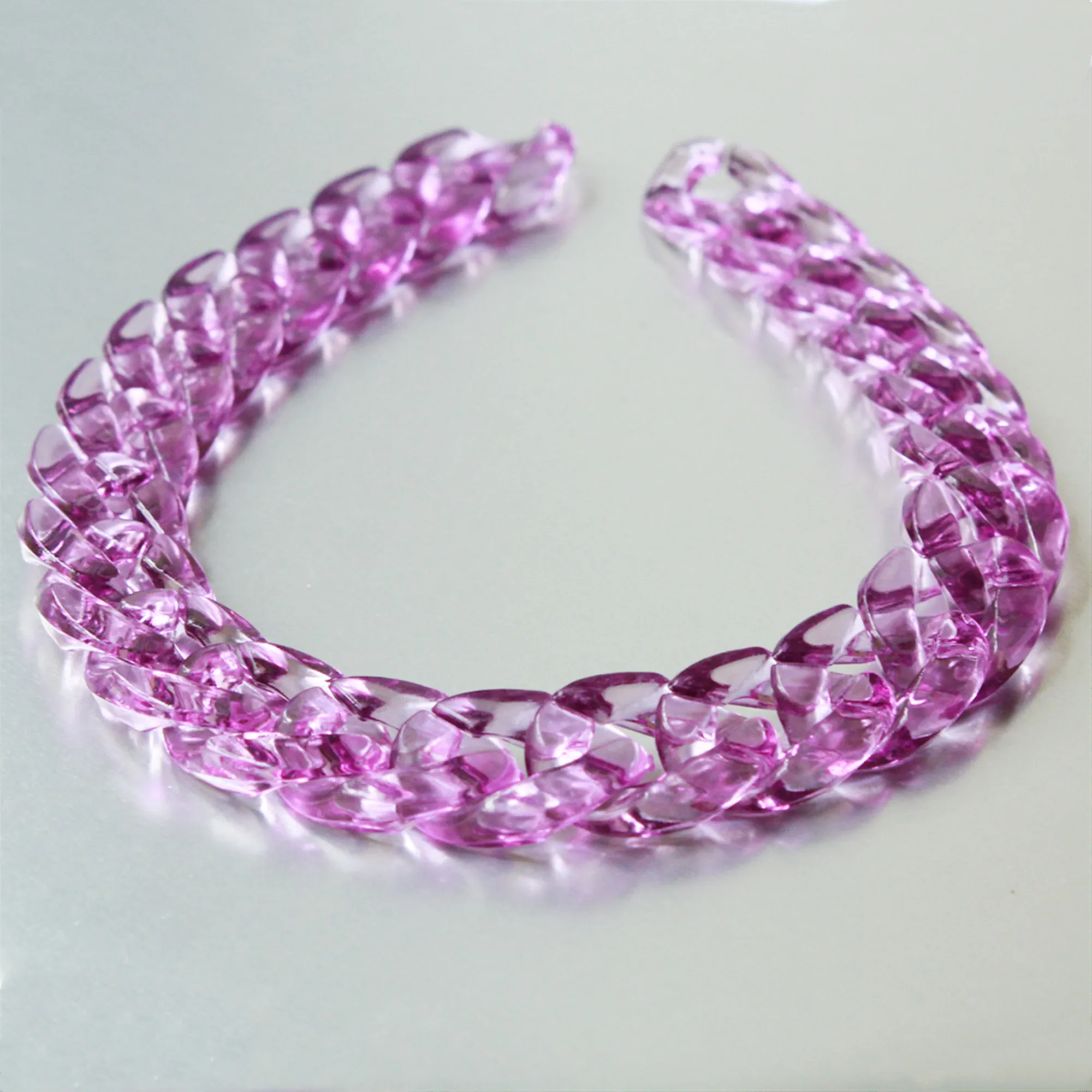 

80pcs Transparent Purple Acrylic Curb Chain Links,Clear Plastic Curb Chain Links, Open Link per Size 23mmx16mm