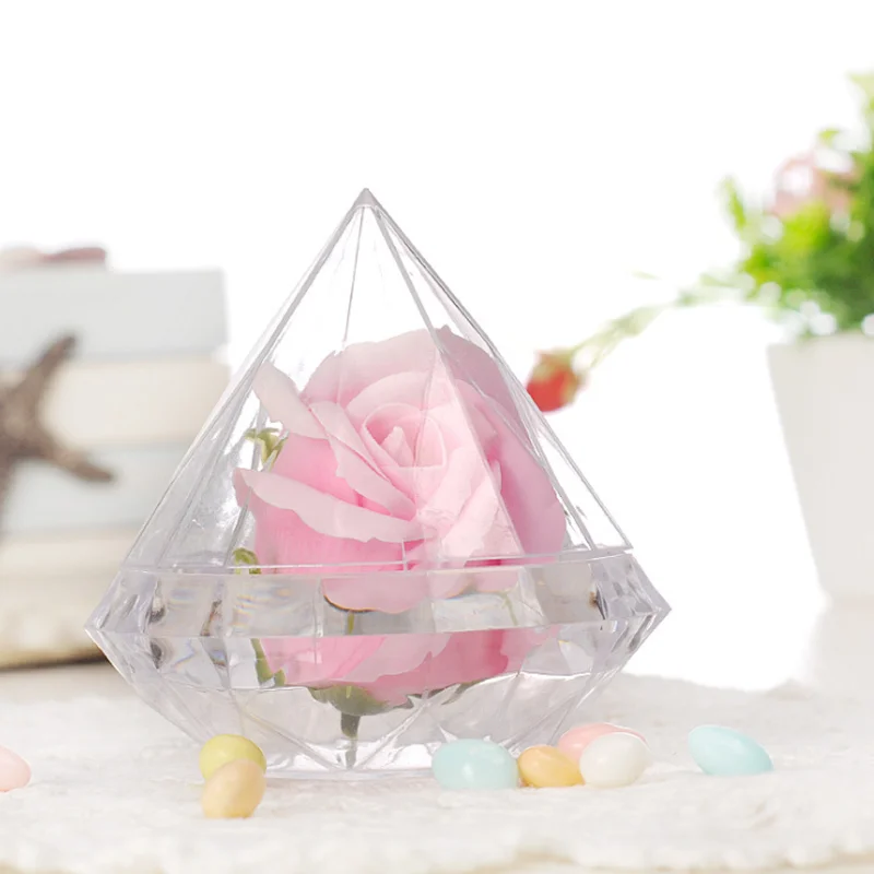 

1 pcs Creative Clear Diamond Boxes Candy Box Wedding Favor Gift Box Transparent Plastic Box Wedding Favours Souvenirs for guests