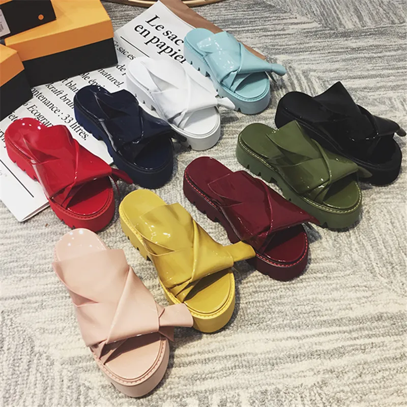 

Butterfly Knot Platform Plain Sandals Women Slides Summer Shoes For Women Flip Flops Designer Beach Mules Leather Slippers