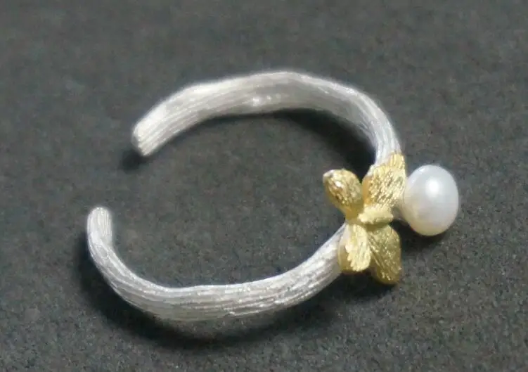 Personality design 925 sterling silver opening female ring butterfly pearl two tone color brushed silver design fashion jewelry