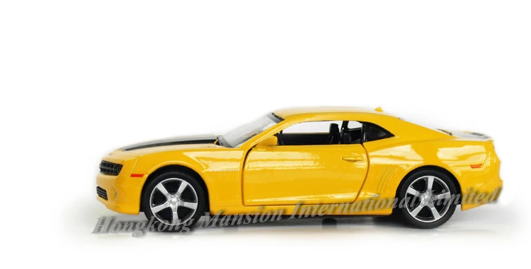 1:36 Масштаб литья под давлением модель автомобиля из металлического сплава для Chevrolet Camaro коллекция Вытяните назад автомобильные игрушки-желтый