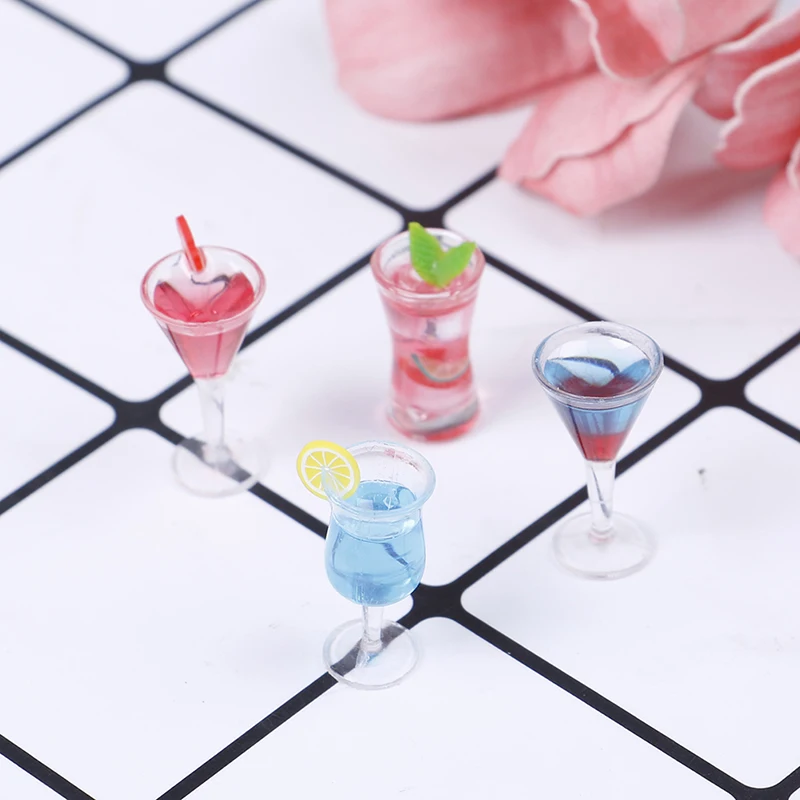 

1:12 Doll House Triangle Cocktail Glass Dollhouse Miniature Accessories Colorful Glass Cup Goblet Bar Drinks