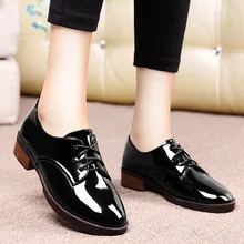 Демисезонный Британский Стиль Мода тонкий квадратный каблук острый носок Кружево до Лакированная кожа Для женщин Повседневная Обувь