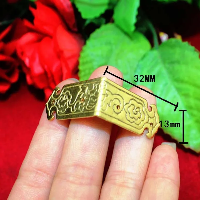 

30PCS 32*13MM Gold Corner Bracket Book Antique Decoration Piece