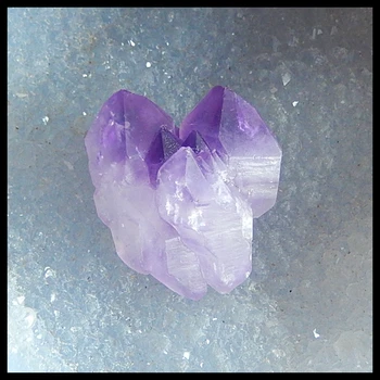 

Natural Amethyst Cabochons,Semiprecious jewelry pendant necklace ,25x25x14mm,10.7g