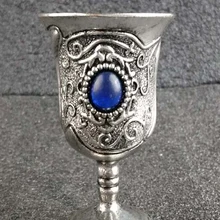 Разработка китайских коллекционные тибетского серебра украшенные ручной работы инкрустированные с имитацией синий шарик вина чашки