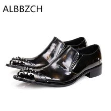 Новые мужские роскошные кожаные туфли с заклепками и острым носком; модные мужские туфли для ночных клубов и баров; вечерние туфли в стиле ретро; мужские свадебные туфли