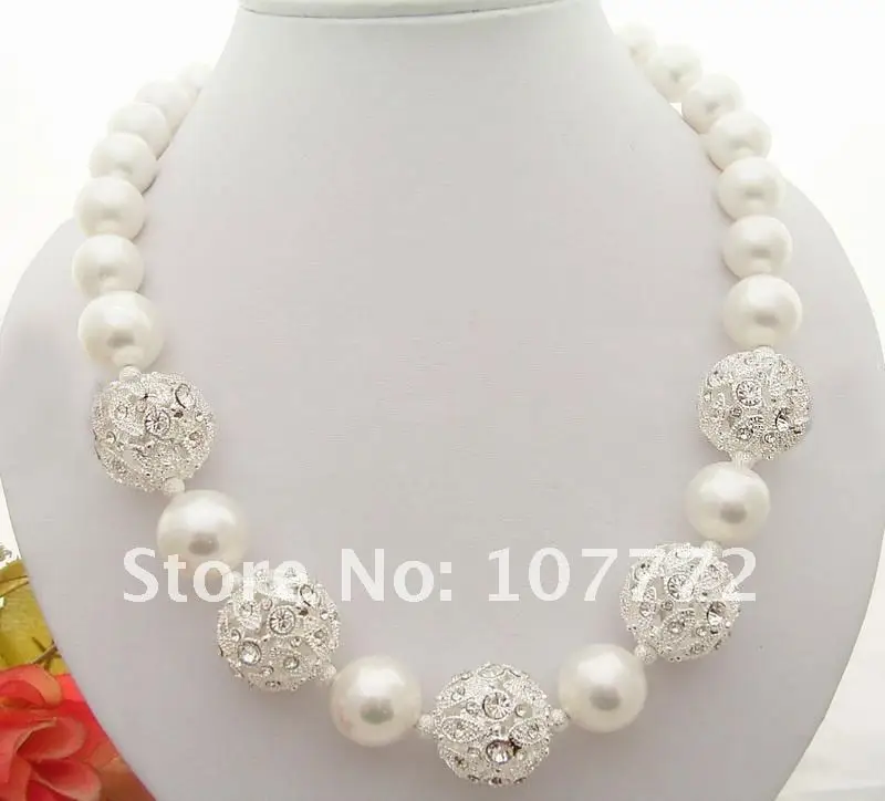 

Beautiful!16 mm AAA White Sea Shell Pearl Necklace