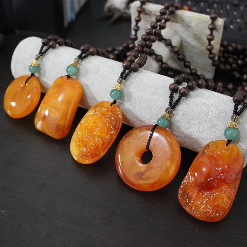 

Vintage Beads Yellow Stone Pendant Necklaces for Women Men Fashion Geometry Carved Flowers Leaf Pendants Long Chain Necklaces