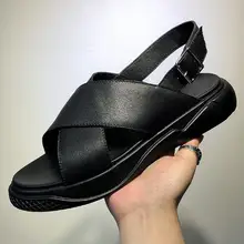 Летние сандалии-гладиаторы в римском стиле на плоской подошве с пряжкой и ремешком; мужские сандалии; пляжная обувь для отдыха; Цвет Черный