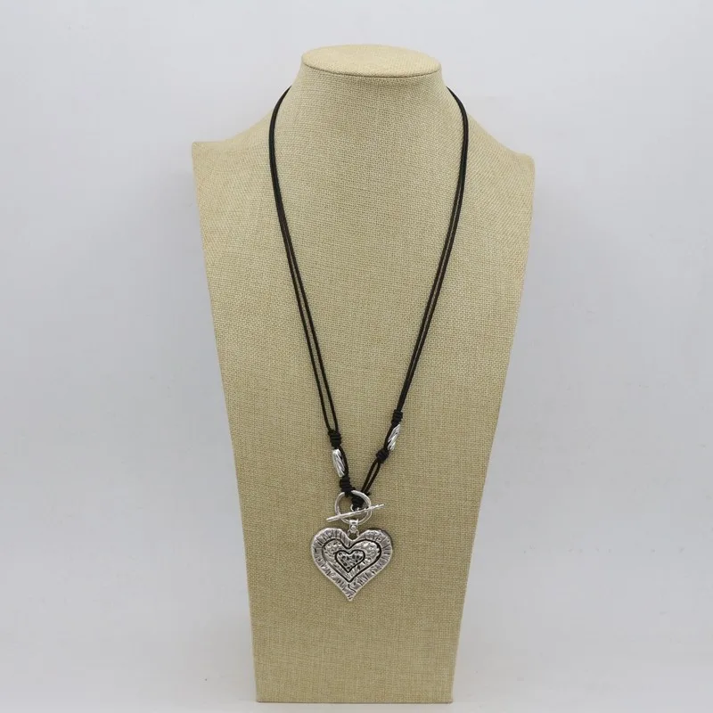 leather heart pendant necklace (5)