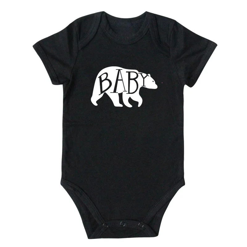 Хлопковая футболка для мамы и папы Одежда для новорожденных девочек и мальчиков топы, боди, милые наряды с медведем, одинаковые комплекты для семьи летняя одежда