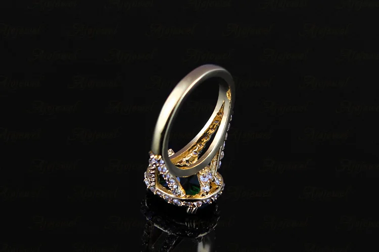 Женское кольцо с большим яйце Ajojewel роскошное зеленое кубическим цирконием