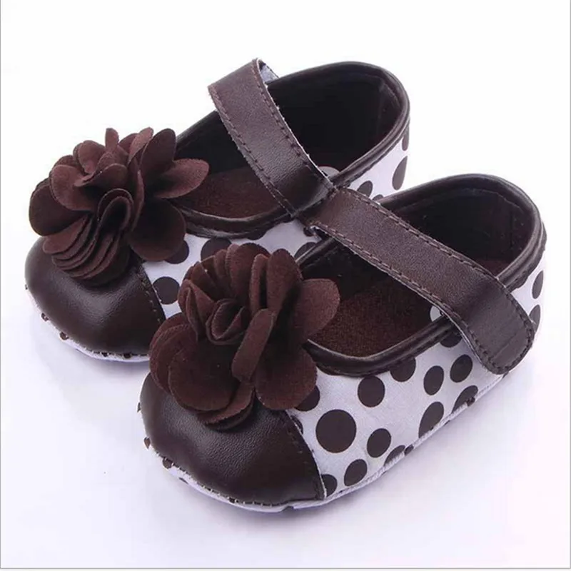 2016 прекрасный цветок Обувь для младенцев в горошек Младенцы мягкая подошва Обувь для малышей новорожденных Обувь для девочек принцесса