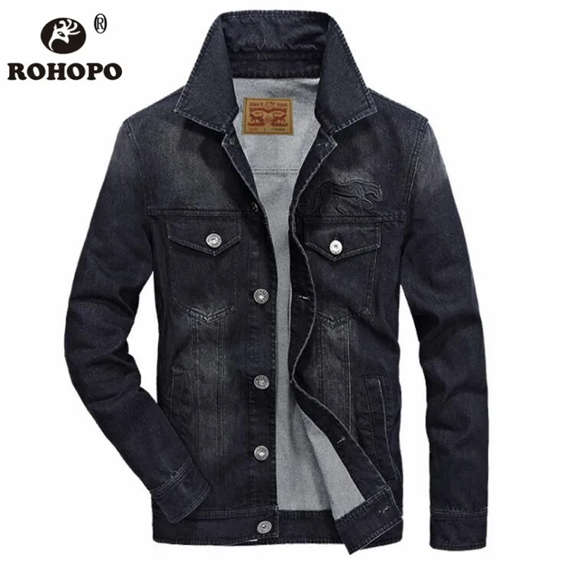 Sky Blue Man Denim Jacket 2019 New Designer Korean Fashion Slim Denim Jeans Jackets Coat Pockets Spring Autumn Denim Overcoat Sky Blue Man Denim Jacket 2019 New Designer Korean Fashion Slim Denim Jeans Jackets Coat Pockets Spring Autumn Denim Overcoat