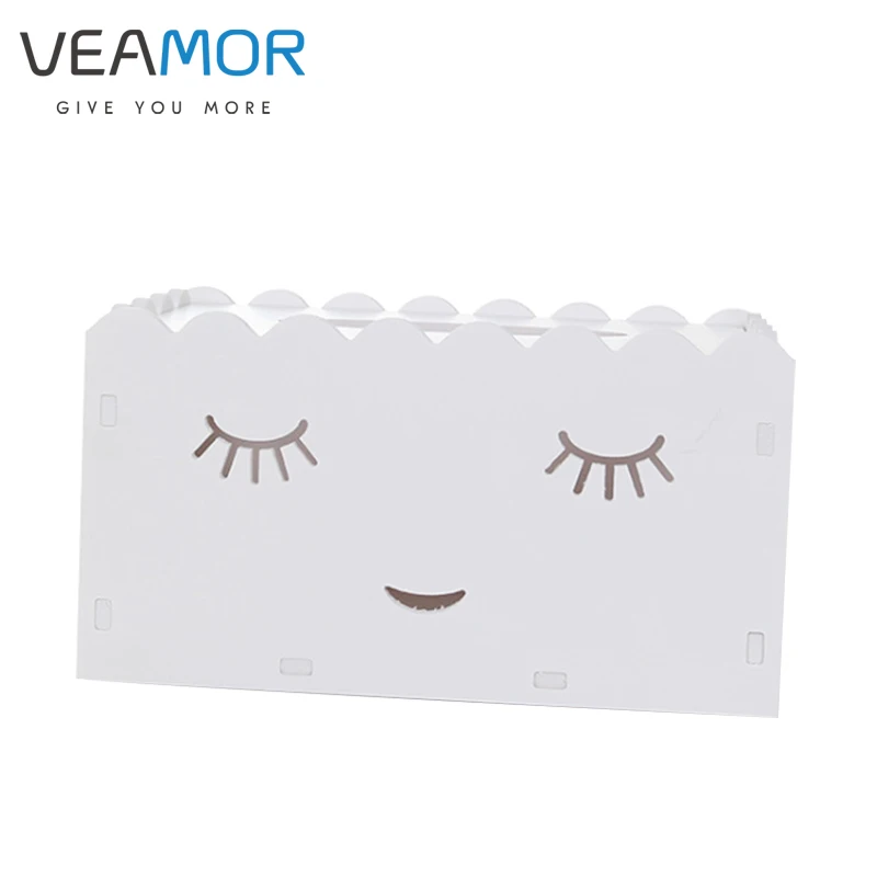 

VEAMOR Wood Tissue Box Holder Hanging Pumping Napkin Container Case Hollow Weird expression Auto Interior Decoration B1360