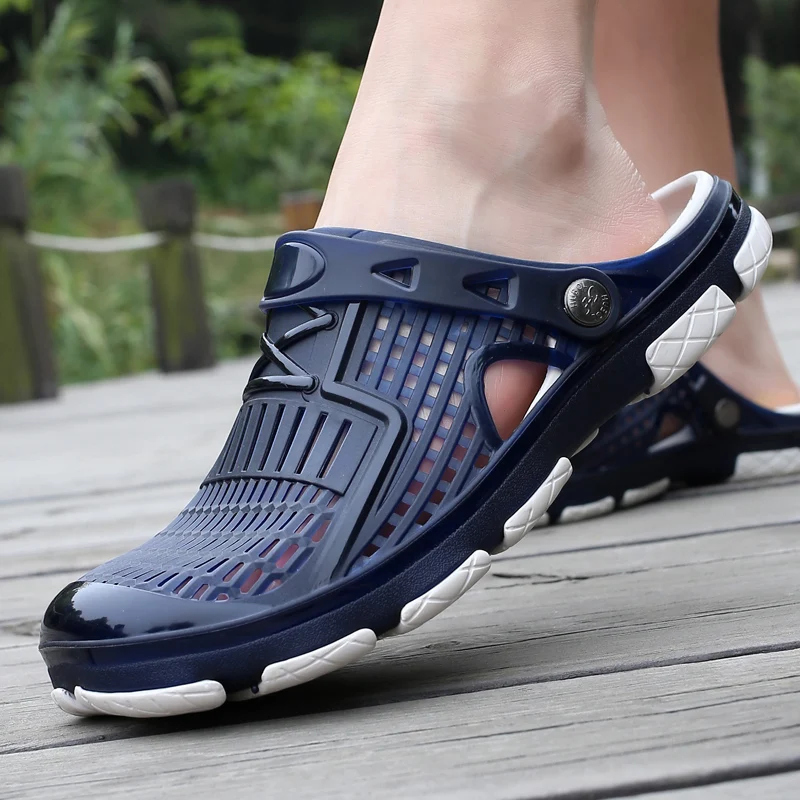 

Hole Shoes Men Shoes Male Sandals Crocse Summer Shoes Sandalias Hombre Slippers Sandalet Clogs Sandles New 2019 Croc Mens Shoes