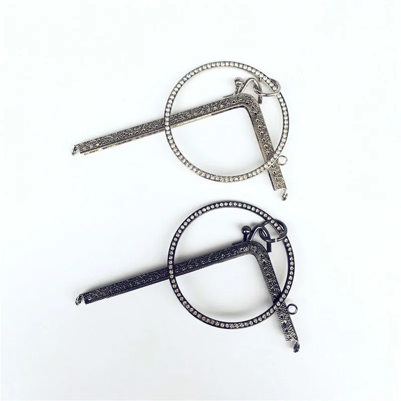 

5Pcs L Shape Metal Purse Frames Handles Kiss Clasps Crystal Clutch Buckle DIY Bag Accessories 14.5cm-16.5cm Silver/Gunmetal Tone
