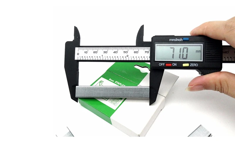 staples,staple,grapas,tackerklammern J
