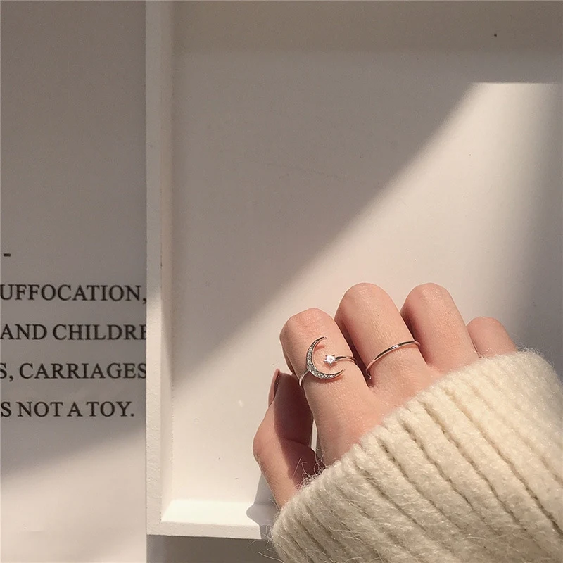 MENGJIQIAO в Корейском стиле тонкий Блестящий Циркон «Луна», «Звезды» Открытые Регулируемые кольца для Для женщин микро проложить Femme палец кольцо 2 шт./компл