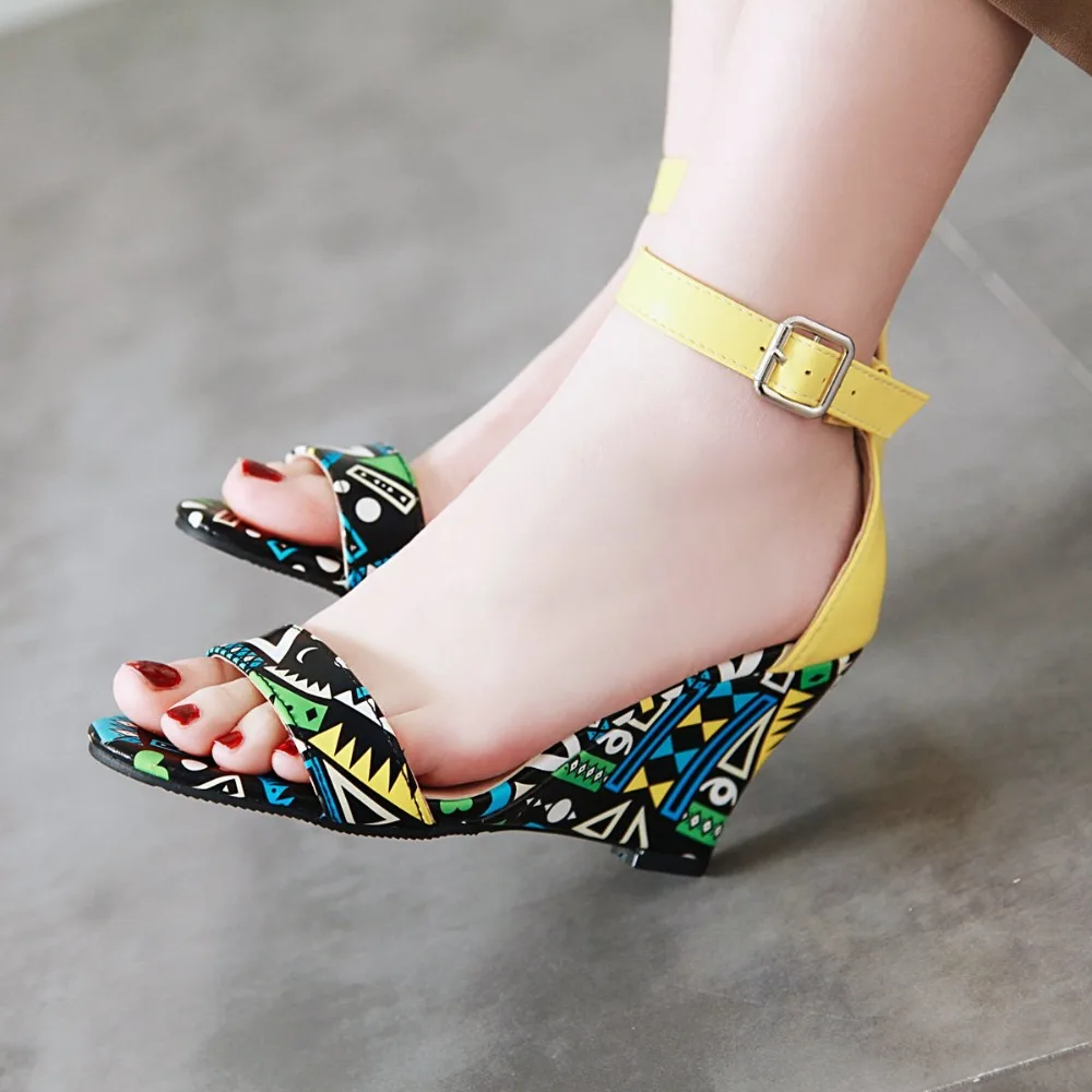 

Women Stylish Print Sandals Peep Toe Buckle Strap Summer High Heel Gladiator Shoes Woman Yellow Green sandalias mujer 2019