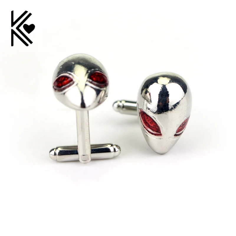 

Cool !Superhero Cufflinks Fighting Robots Alien Men's Shirt Cufflinks High Quality French Shirt Cuff Links Men Accessories