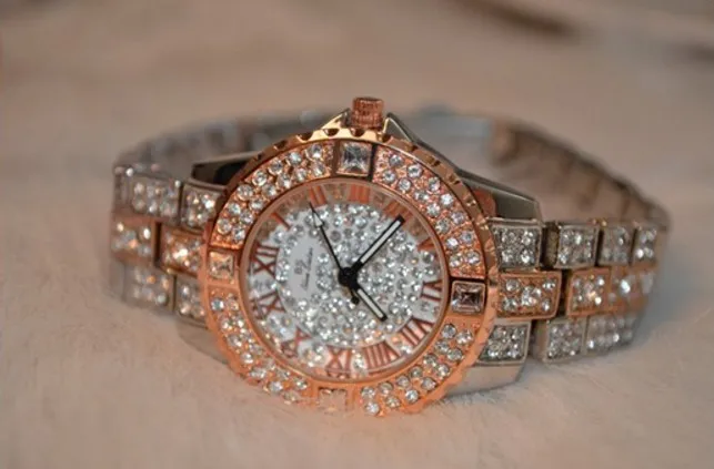 2017 New Women Rhinestone Watches Lady Dress Women watch Diamond Luxury brand Bracelet Wristwatch ladies Crystal Quartz Clocks