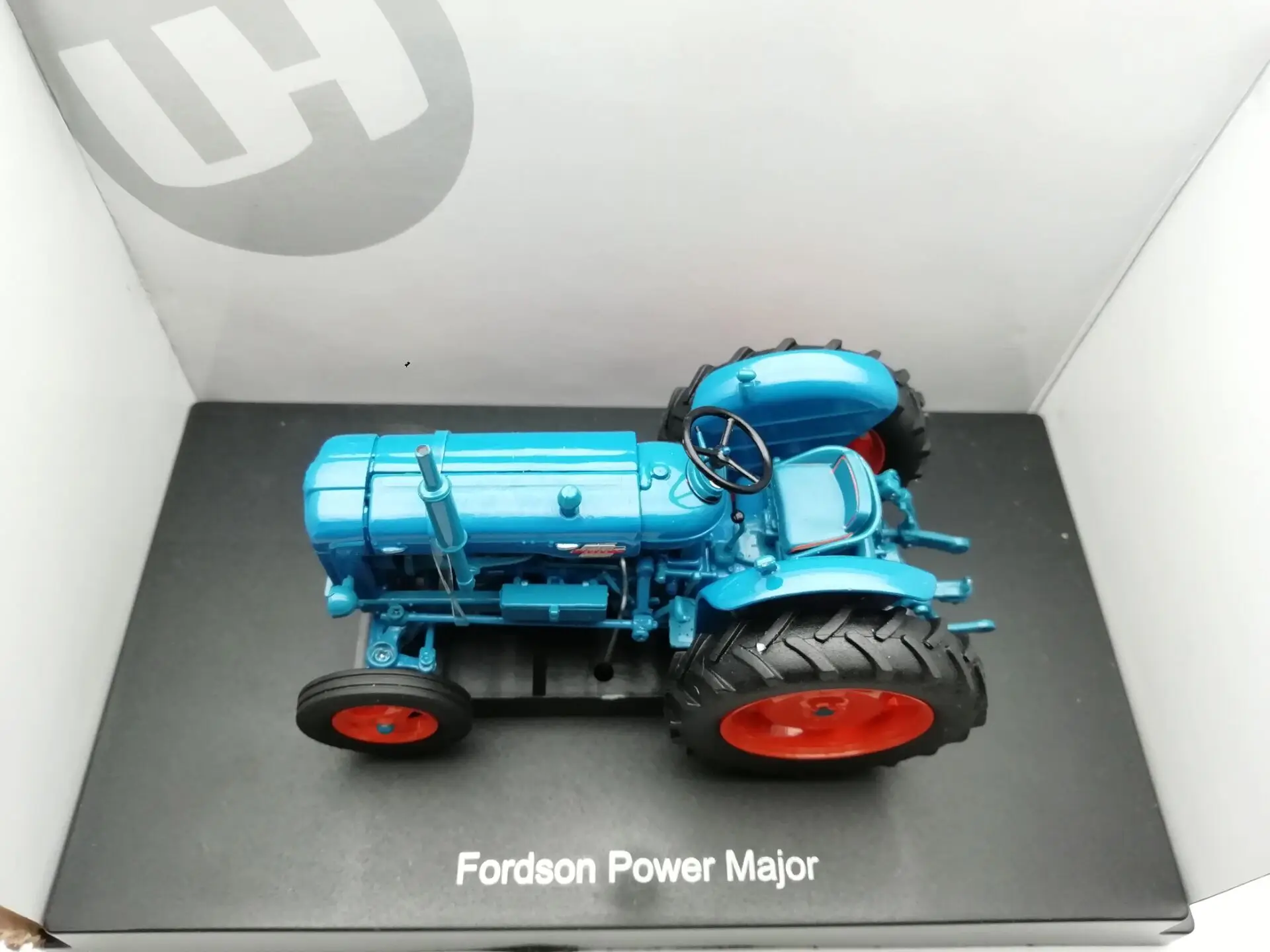 UH 2636 1:32 Fordson power Основные сельскохозяйственные тракторы литые игрушки из сплава для автомобилей для детей детские игрушки оптом