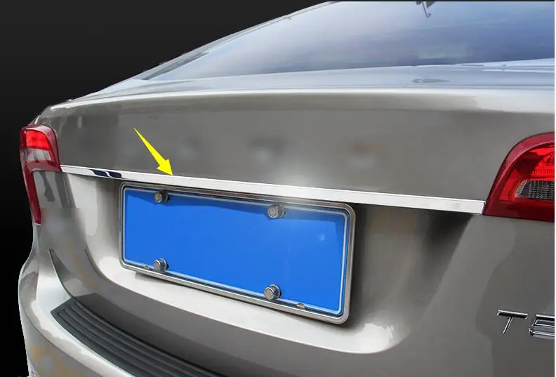 Trunk lid open volvo