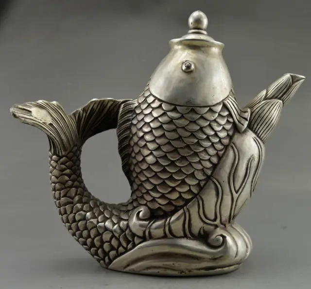 

Collectible Decorated Old Handwork Tibet Silver Carved Big Fish Tea Pot