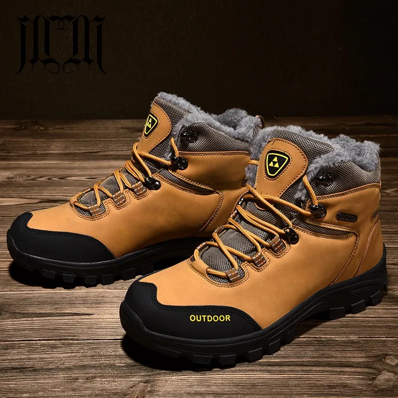 

MUMUELI Plus Large Size Black Plush 2019 Designer Casual Snow Men Shoes High Quality Fashion Luxury Boots Brand Sneakers 6028