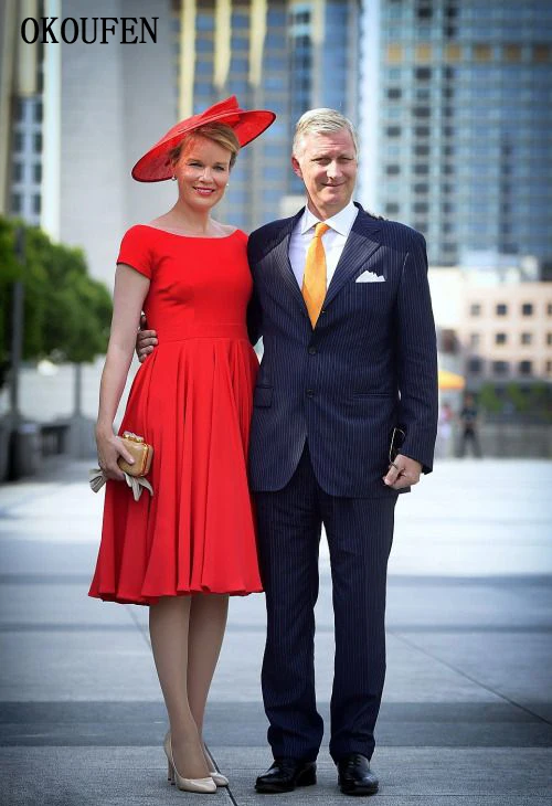 

Mother Of The Bride Dresses 2021 Red Saimple A-Line Knee Short Formal Party Gowns Short Sleeve kurti vestido de madrinha farsali