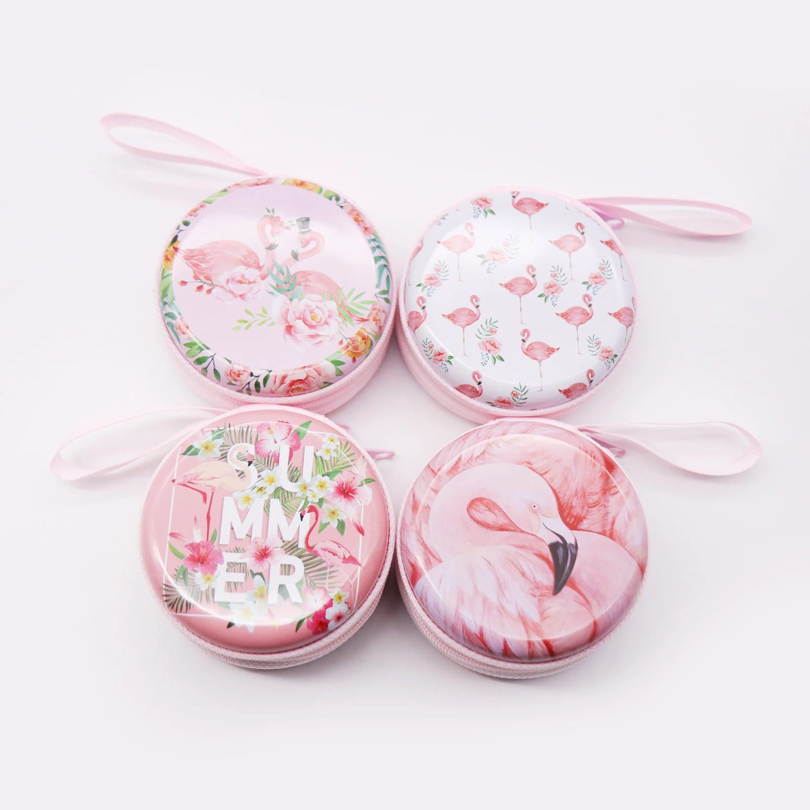 

7.3x7.3cm New Cute Flamingo Candy Headphones Gift Bag Round Shape Tinplate for Candy DIY Decoration Box Event Party Supplies