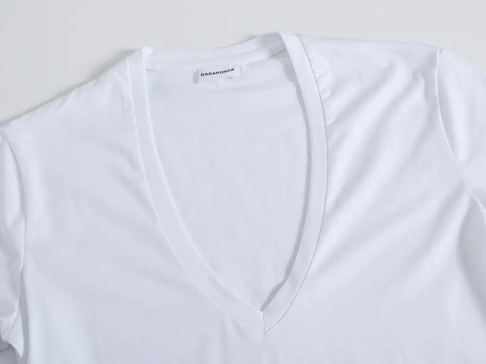 2019 Undertale Palace Quality Leisure Big V-neck Pure Color Code Irregular Cultivate One's Morality Men's Short Sleeve T-shirt 2019 Undertale Palace Quality Leisure Big V-neck Pure Color Code Irregular Cultivate One's Morality Men's Short Sleeve T-shirt