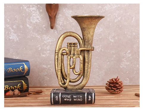 

European Retro Craft Decoration For Bar Cafe Living Room Shop Decorations Saxophone Resin Accessories Ornaments