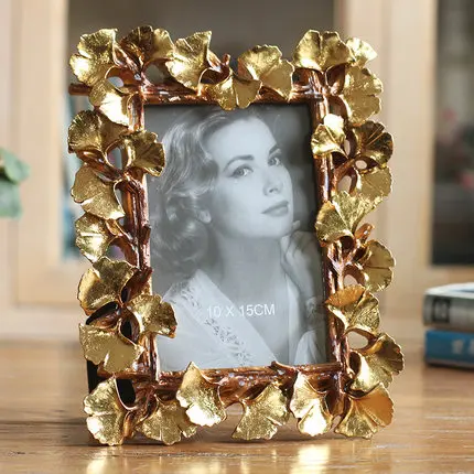 

gold ginkgo leaves creative photo frame pendulum resin photo frame home furnishings