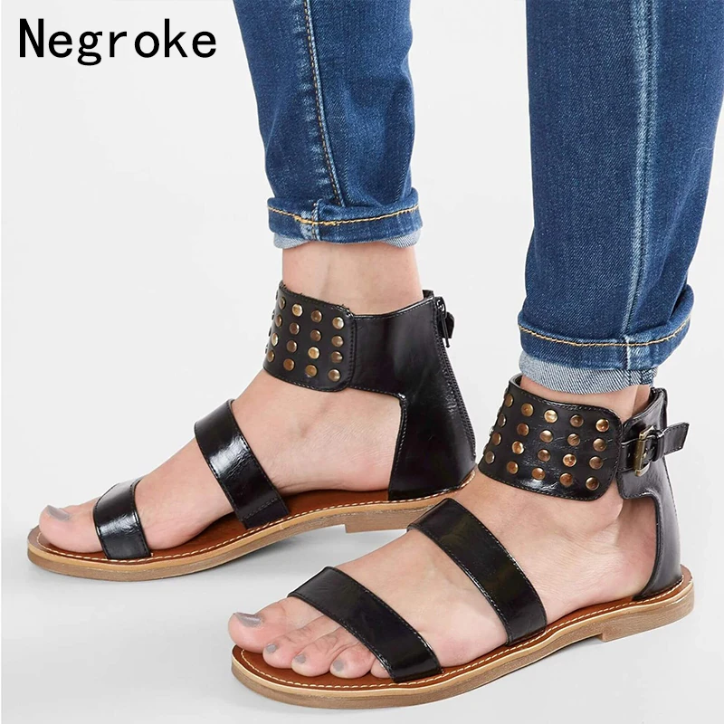 

Women Sandals Soft Leather Gladiator Sandals Summer Flat Casual Shoes Woman Sexy Rivet Plus Size Beach Shoes Sandals Women