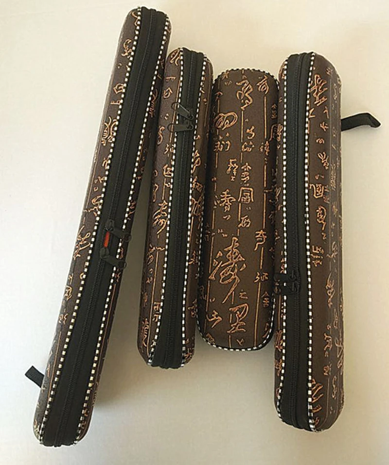 4124204832_2082198071