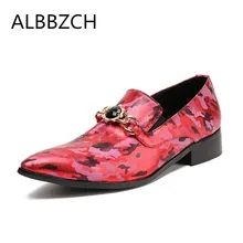 Модные повседневные кожаные туфли со стразами; мужские лоферы с острым носком без застежки; красные свадебные туфли; Мужские модельные туфли