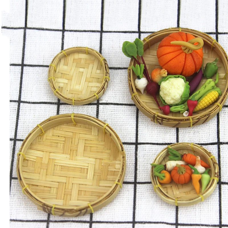 

wholesale 1:12 dollhouse miniature Mini Weaving Rattan bamboo sieve doll accessories toy for forest animal family collectible