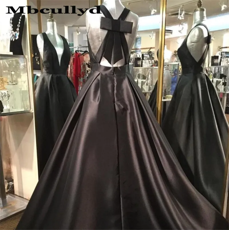 

Black Sexy Prom Dress 2019 Girl Satin V-neck Evening Dress Long Gown With Pockets Party Dresses Plus Size Robe De Soiree