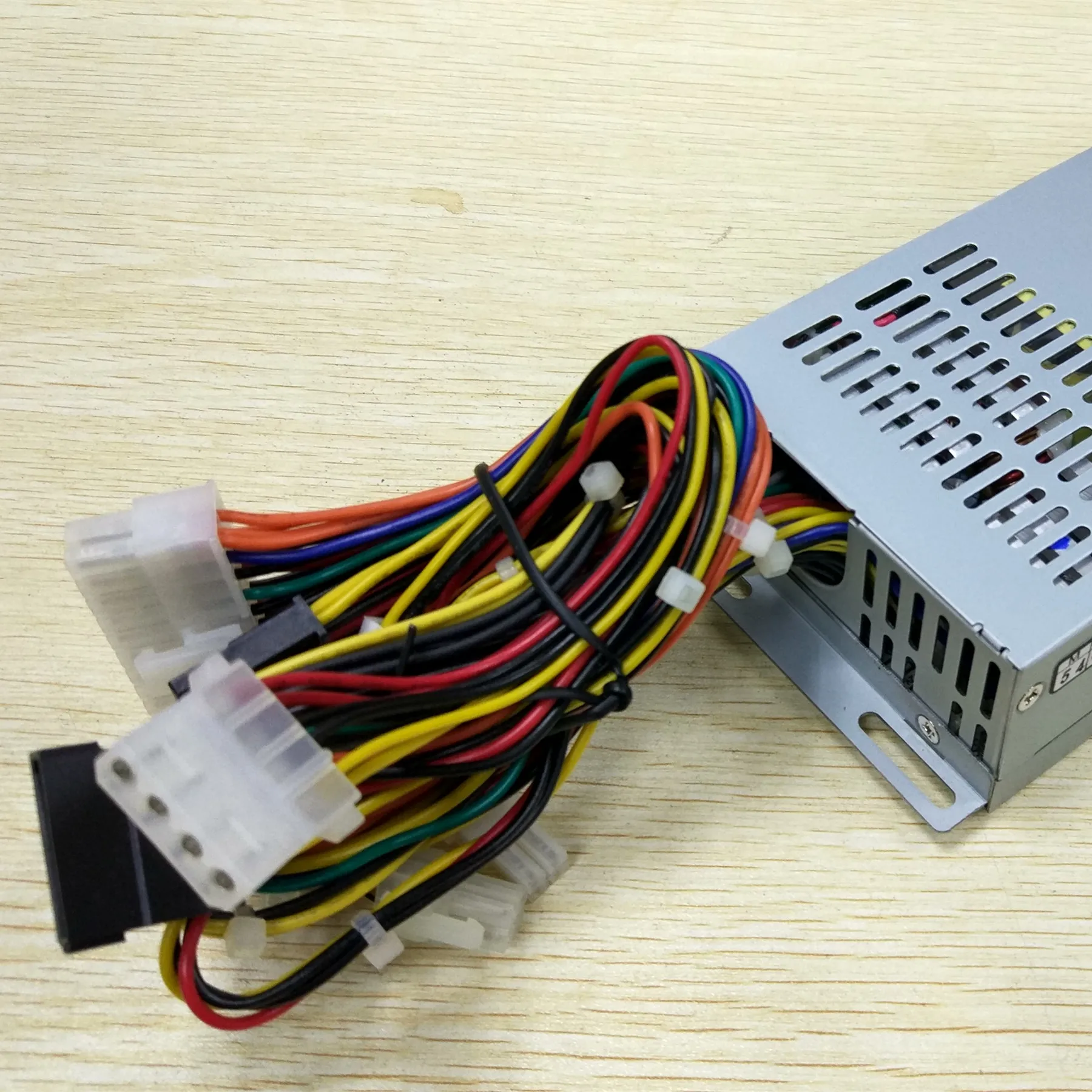 Высокая эффективность PSU Номинальная 1U flex источник питания 150 Вт промышленный сервер NAS шасси ENP7015B низкий уровень шума активный PFC 100-240 В