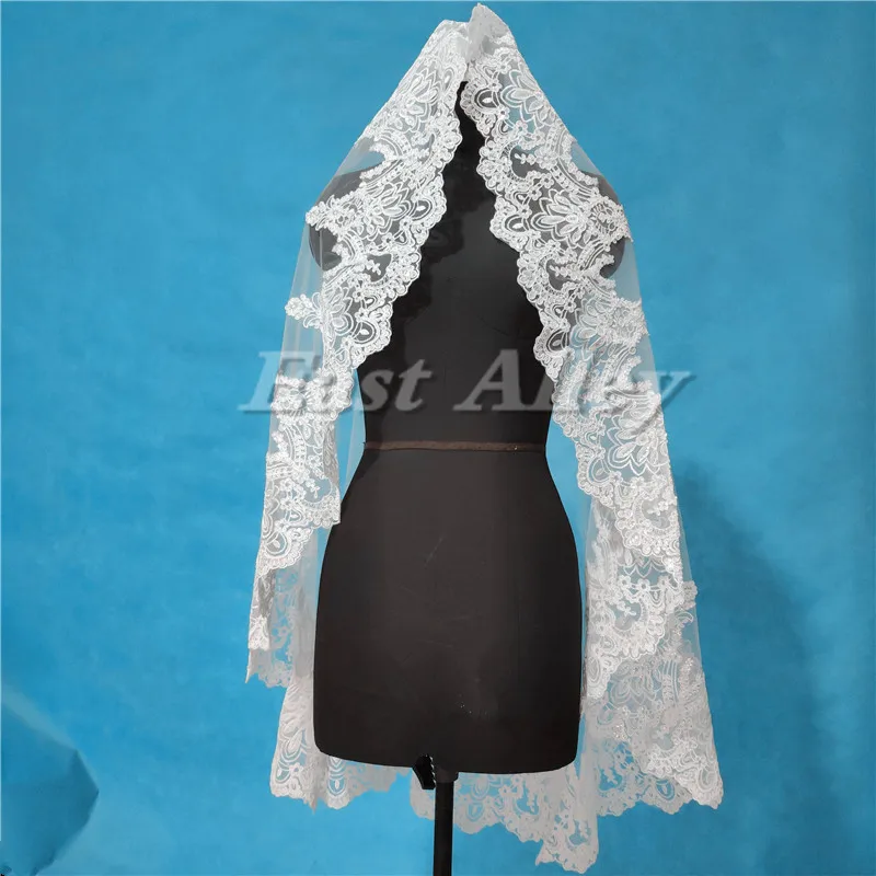 

Fingertip Length 100cm Wedding Veil 1 Layer Lace Bridal Veil with Metal Comb Bridal Accessories